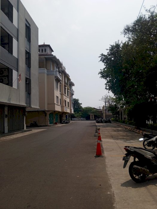 DiSewakan Ruko Murah di Taman Palem Lestari