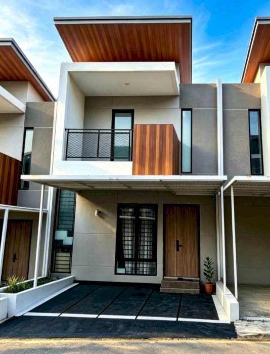 Dijual Rumah 2 Lantai Fully Furnished di Green Hills Batam Center