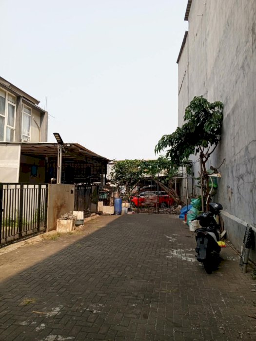 Dijual dan Disewakan Rumah di Jalan Flamboyan