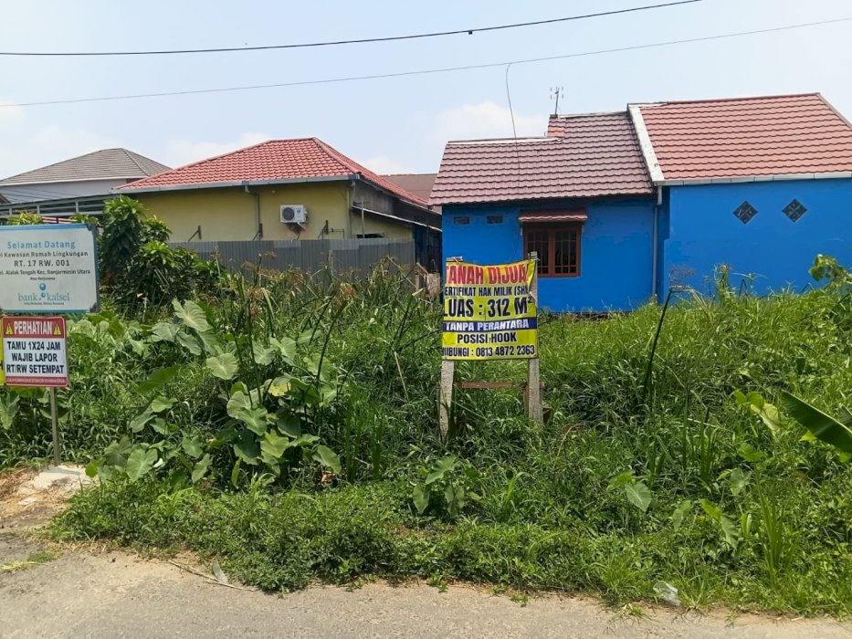 TANAH SHM 312M² HOOK - 2 KAPLING DI KOMPLEK AMD PERMAI JL. HKSN, BJM
