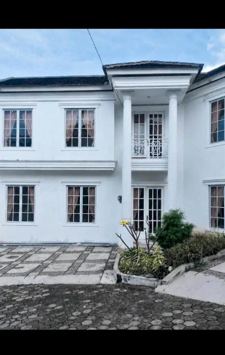 CEPAT VILLA BLESSING HILLS CIPANAS FULL FURNISH