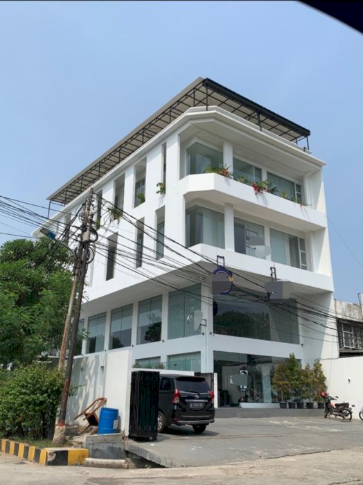 Dijual Gedung Hoek Muara Karang 4 Lantai Jakarta Utara