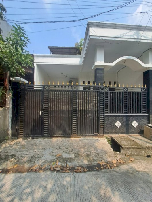DI JUAL CEPAT RUMAH 2 LANTAI BEKASI TIMUR 3KT