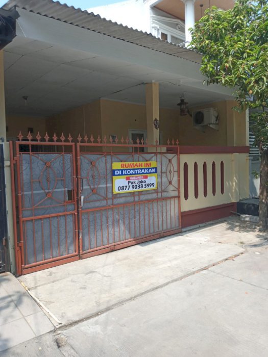 DISEWAKAN RUMAH NYAMAN DI KAWASAN LENGKAP HARAPAN INDAH BEKASI
