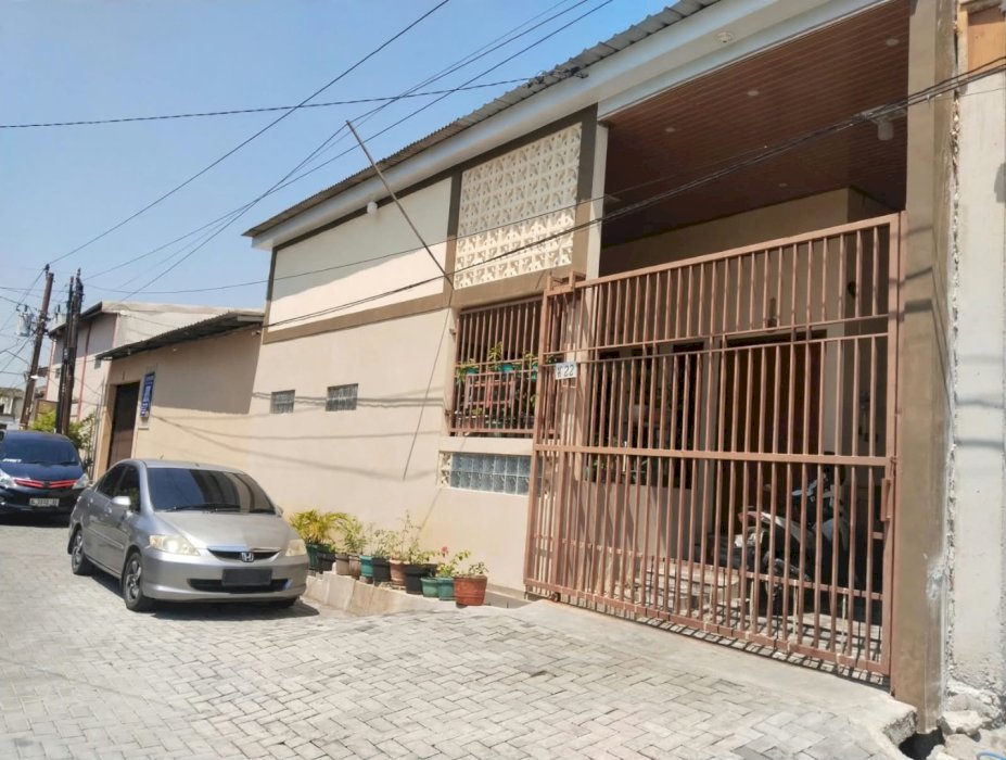 Rumah dan gudang di area Genuk Semarang timur