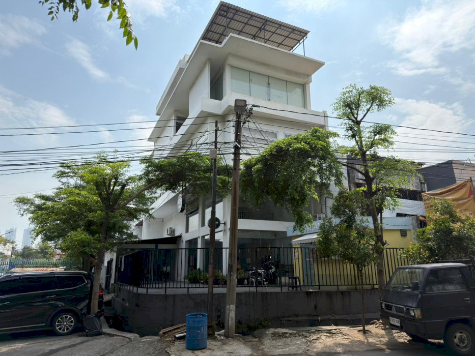 Dijual Gedung Hoek Muara Karang Jakarta Utara
